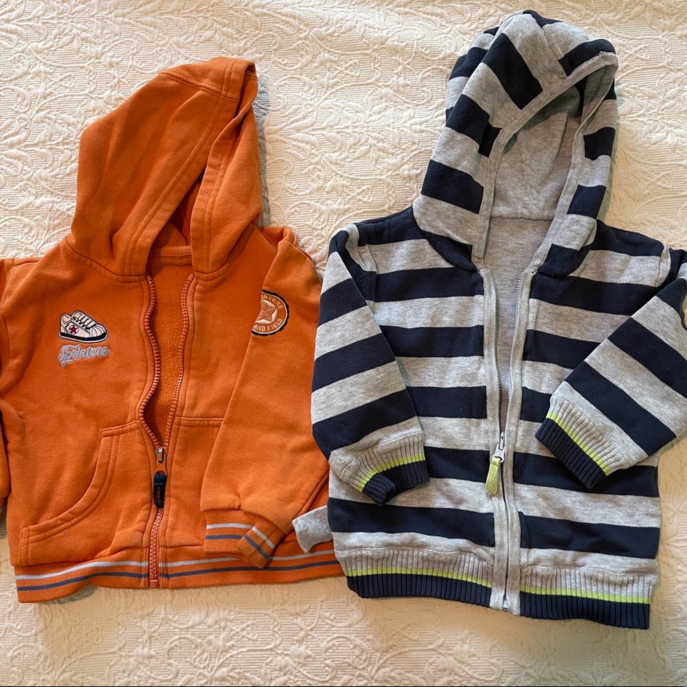 Boys zip front jacket size approx 3T. Lot of 2.  Q001